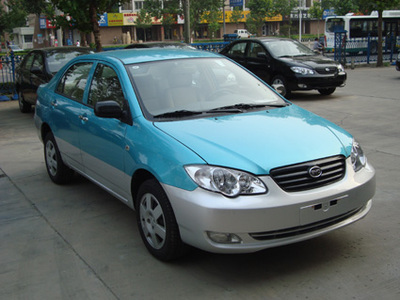 f3出租版登陸保定，易車網(wǎng)解讀比亞迪深耕細(xì)分市場(chǎng)新動(dòng)向